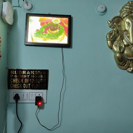 Отель Rudraksha Варанаси Экстерьер фото